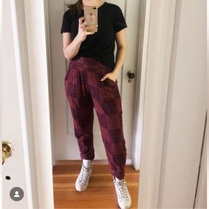 Ace and Jig Harlow pants in Cabaret